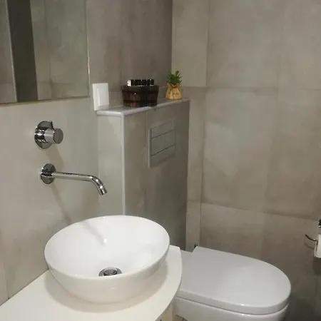 H-zoon Guest house